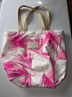 ALOHA Collection Hot Pink Palm Print Cream Tote with Tan Straps